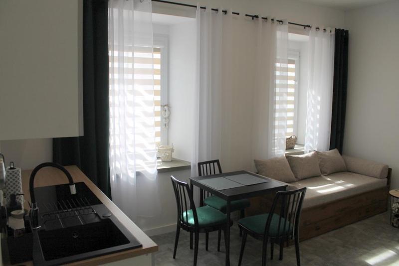 Apartament Z Historia Jelenia Góra Kültér fotó
