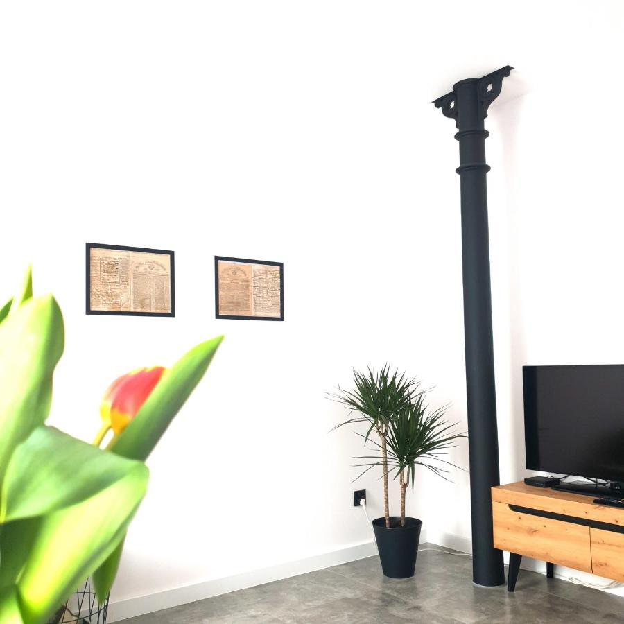 Apartament Z Historia Jelenia Góra Kültér fotó